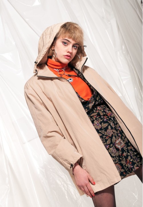 Vintage Windbreaker 90s Oversized Parka Coat in Beige